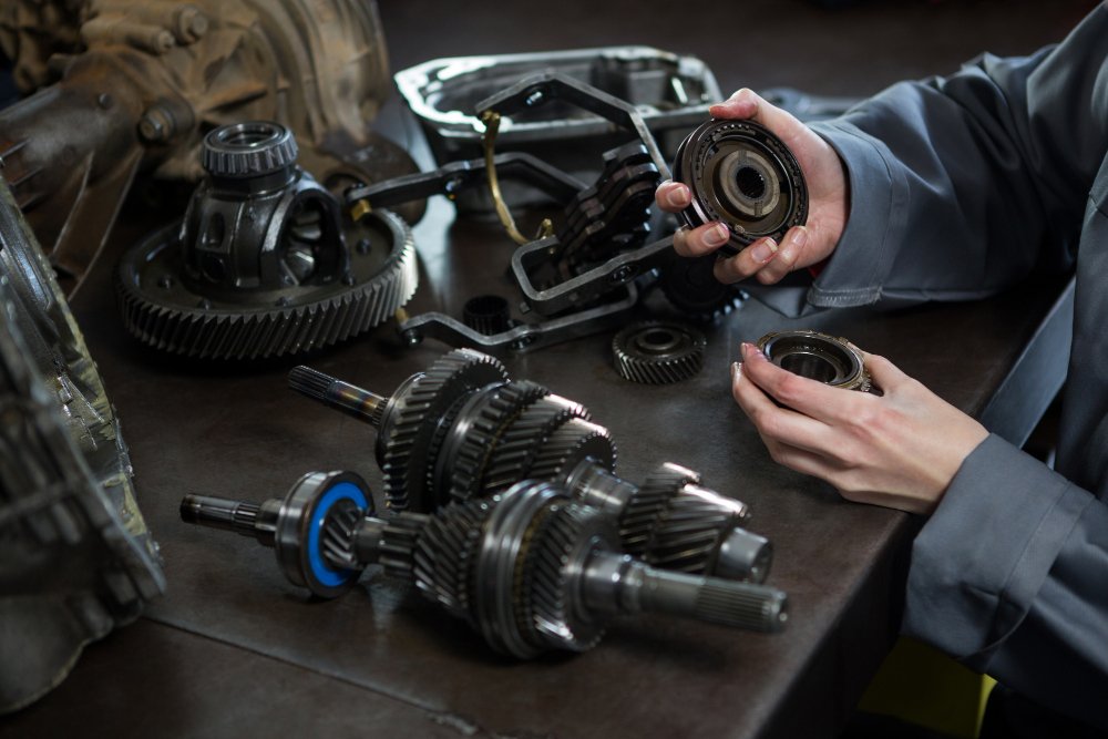Engine Minor vs. Major Maintenance: Keeping Your Motor Running Strong